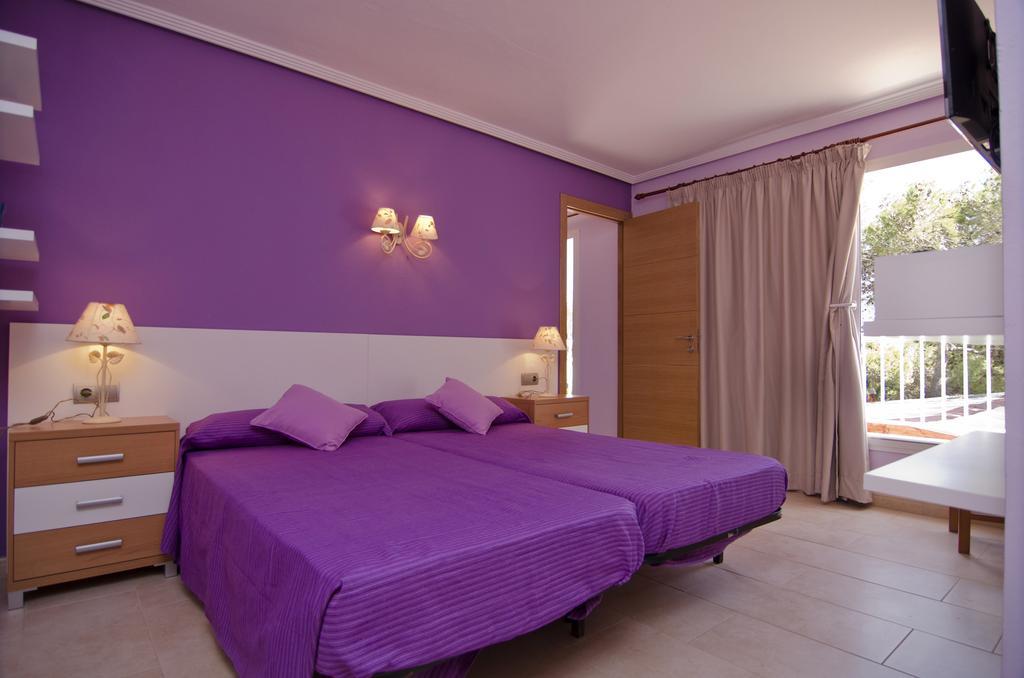 Hostal Cala Boix Es Cana Εξωτερικό φωτογραφία