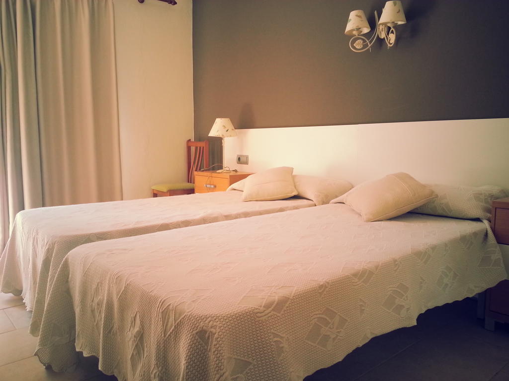 Hostal Cala Boix Es Cana Δωμάτιο φωτογραφία