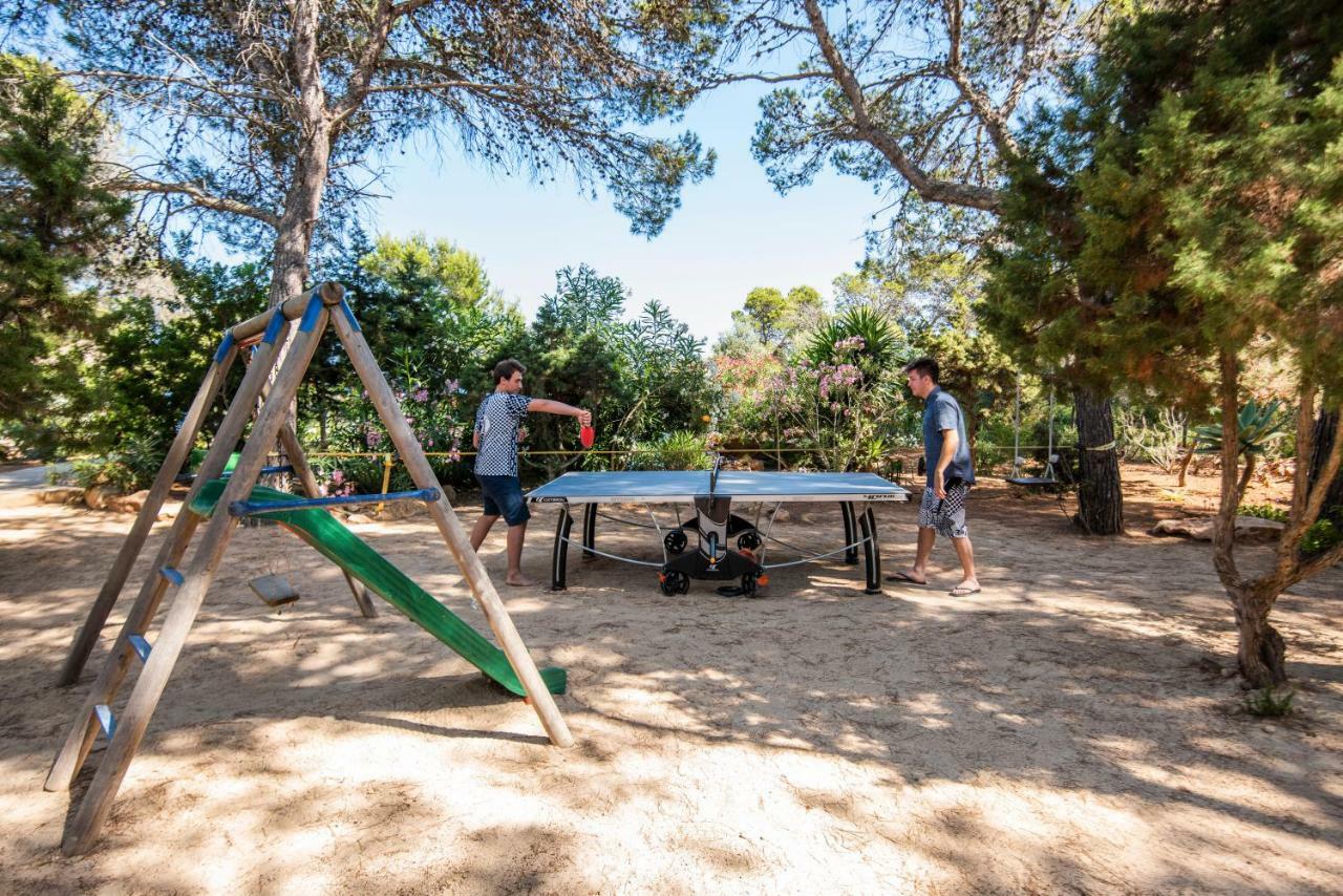 Hostal Cala Boix Es Cana Εξωτερικό φωτογραφία